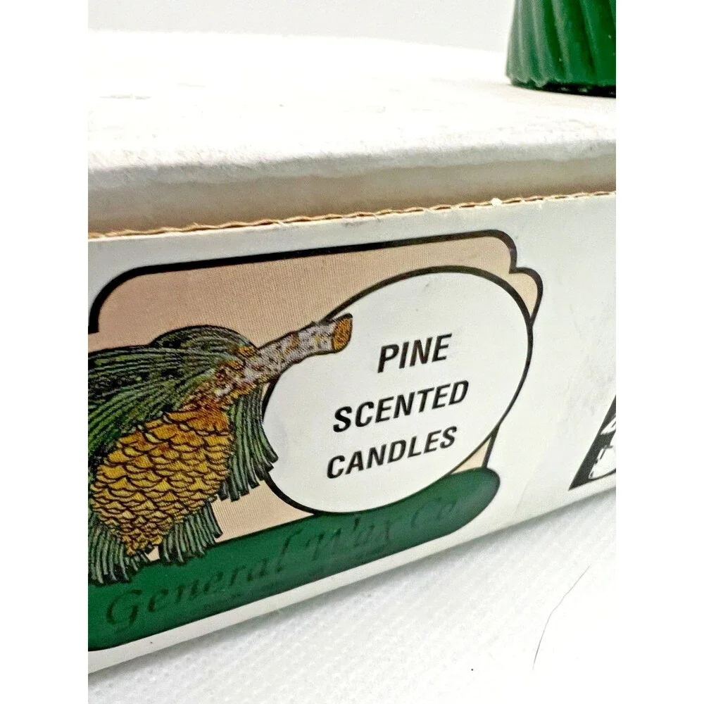 Vintage Candle Made In USA Boxed  General Wax & Co. 20 green  1 3/8 x 2
